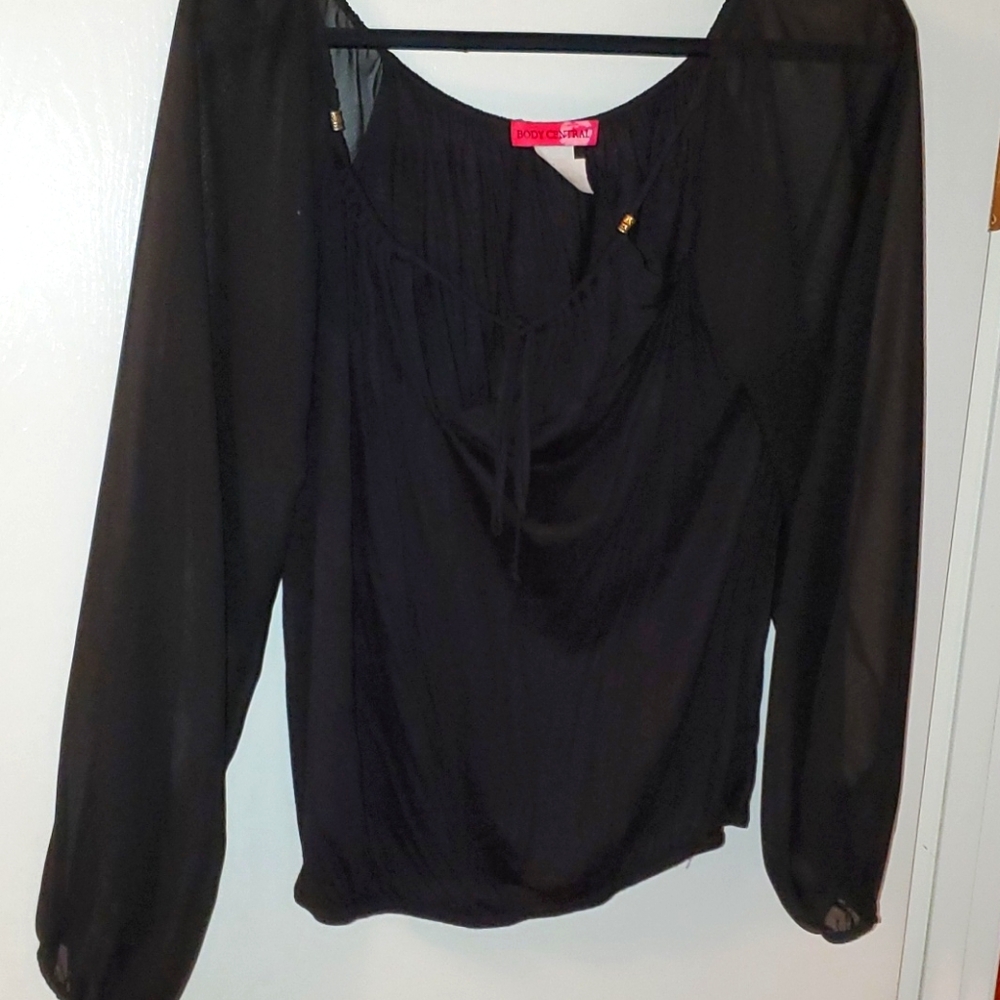 Sheer sleeve peep neck black shirt